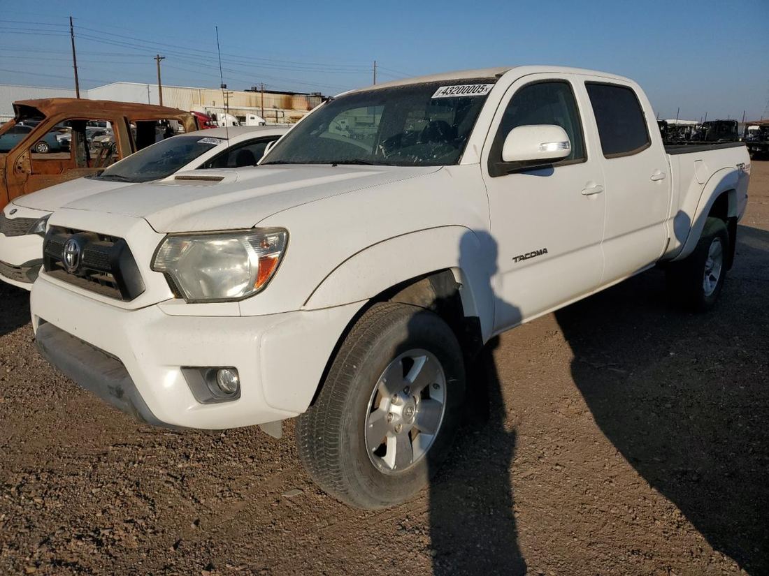 2015 TOYOTA TACOMA