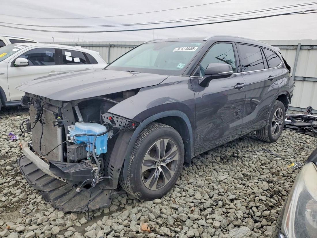 2022 TOYOTA HIGHLANDER