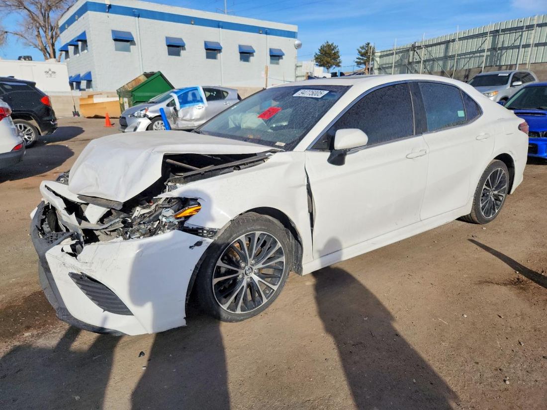 2018 TOYOTA CAMRY
