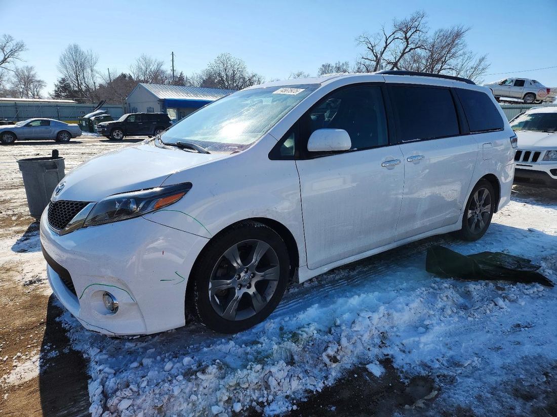2015 TOYOTA SIENNA