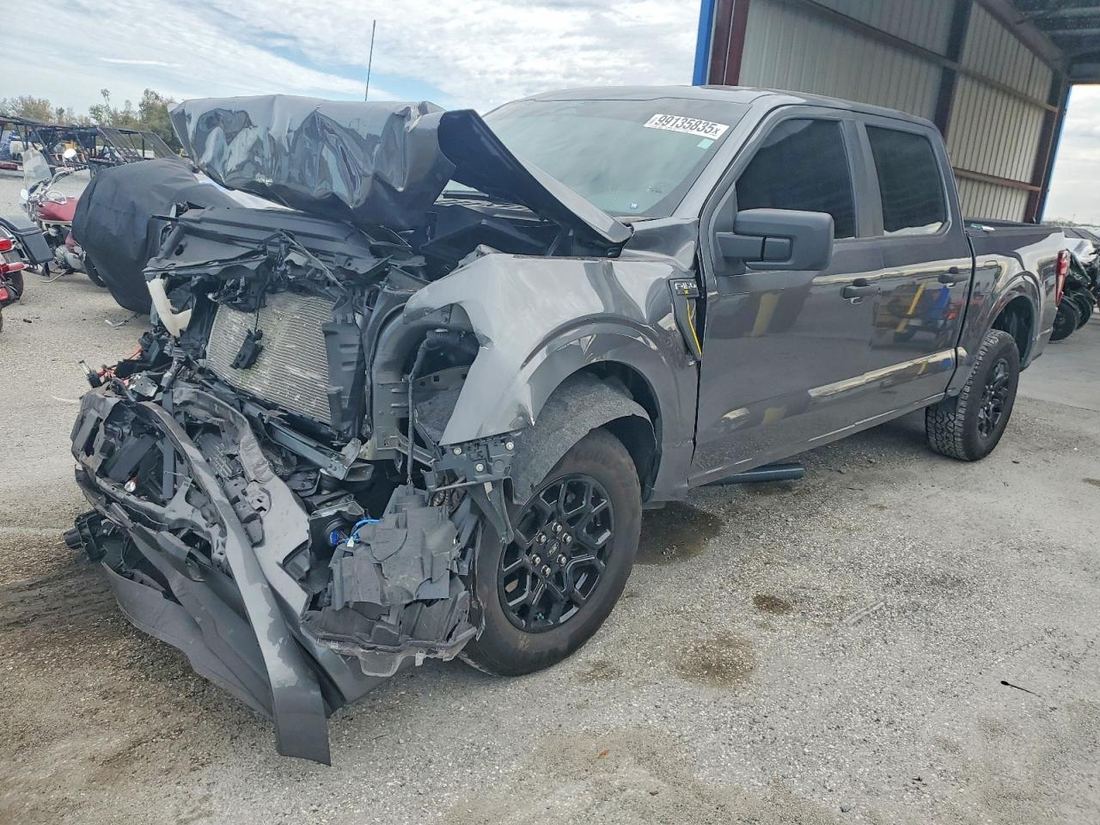2025 FORD F150