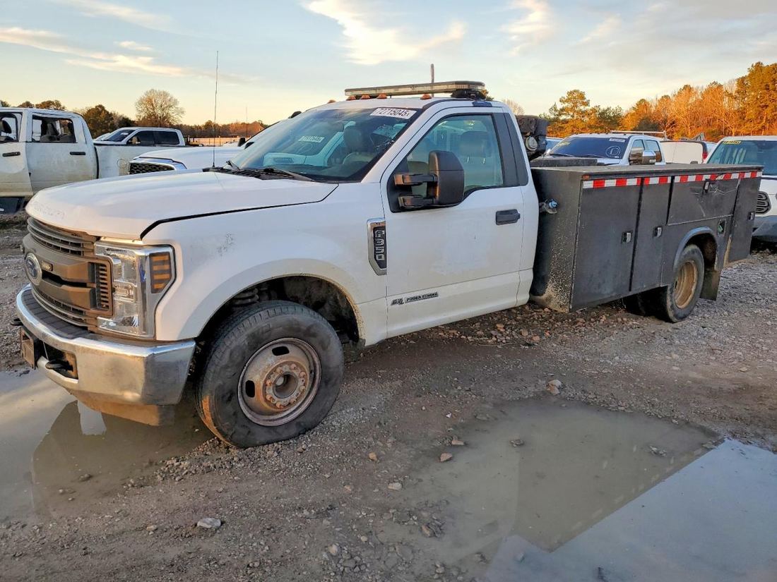 2018 FORD F350 SUPER