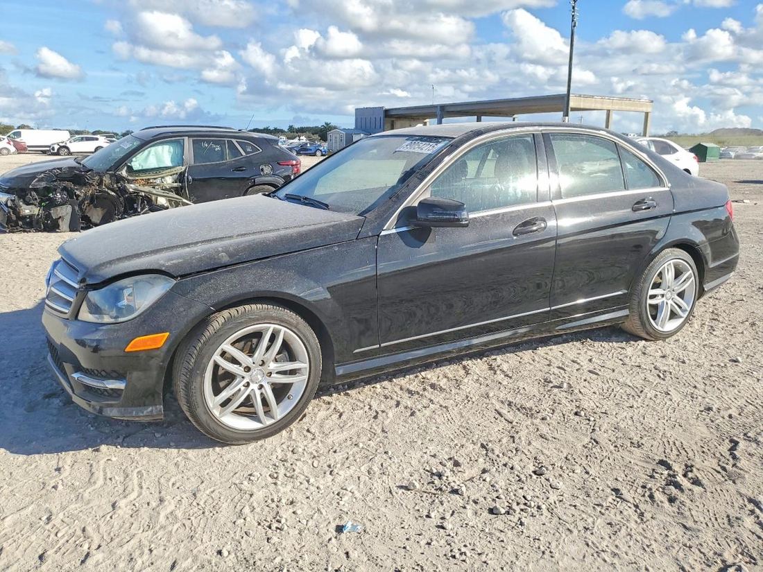 2013 MERCEDES-BENZ C