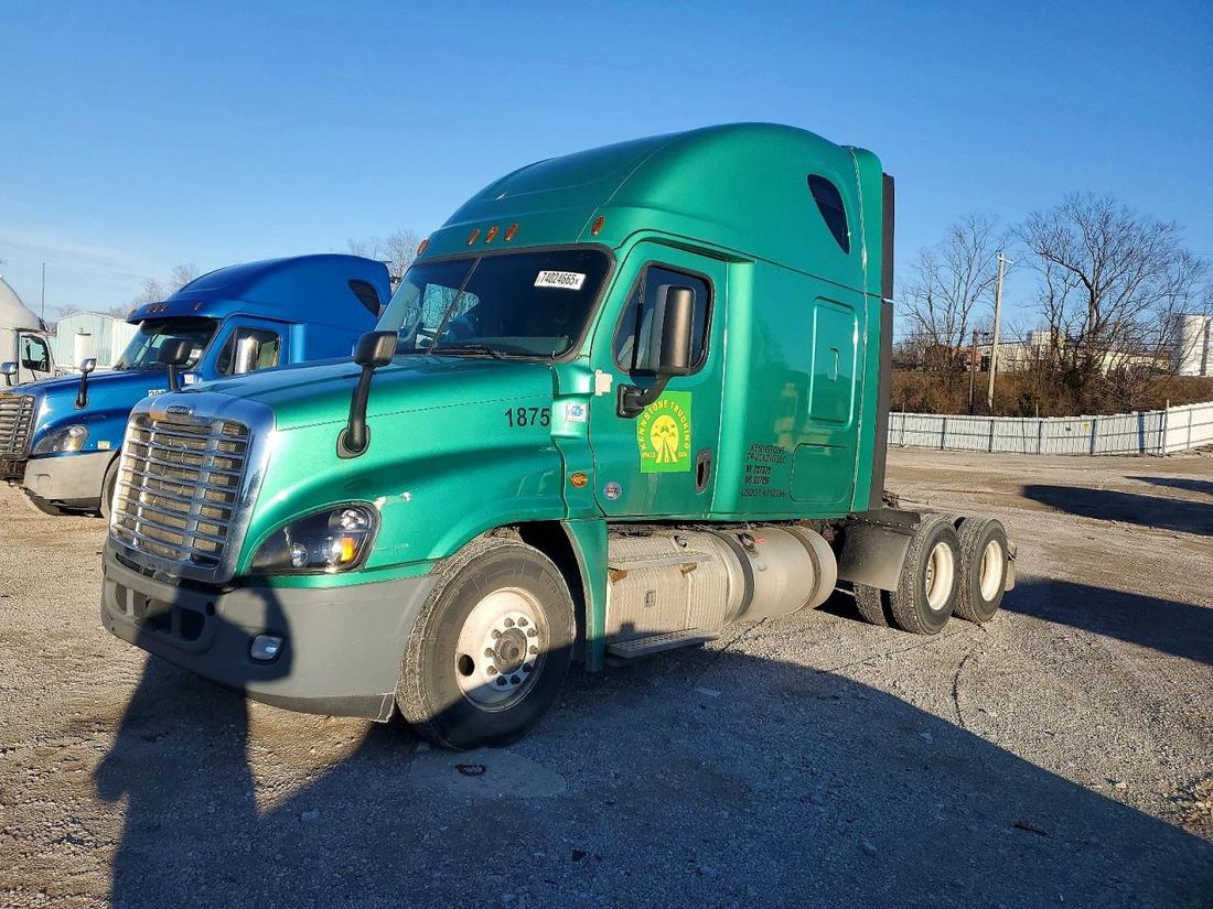 2018 FREIGHTLINER CASCADIA 1