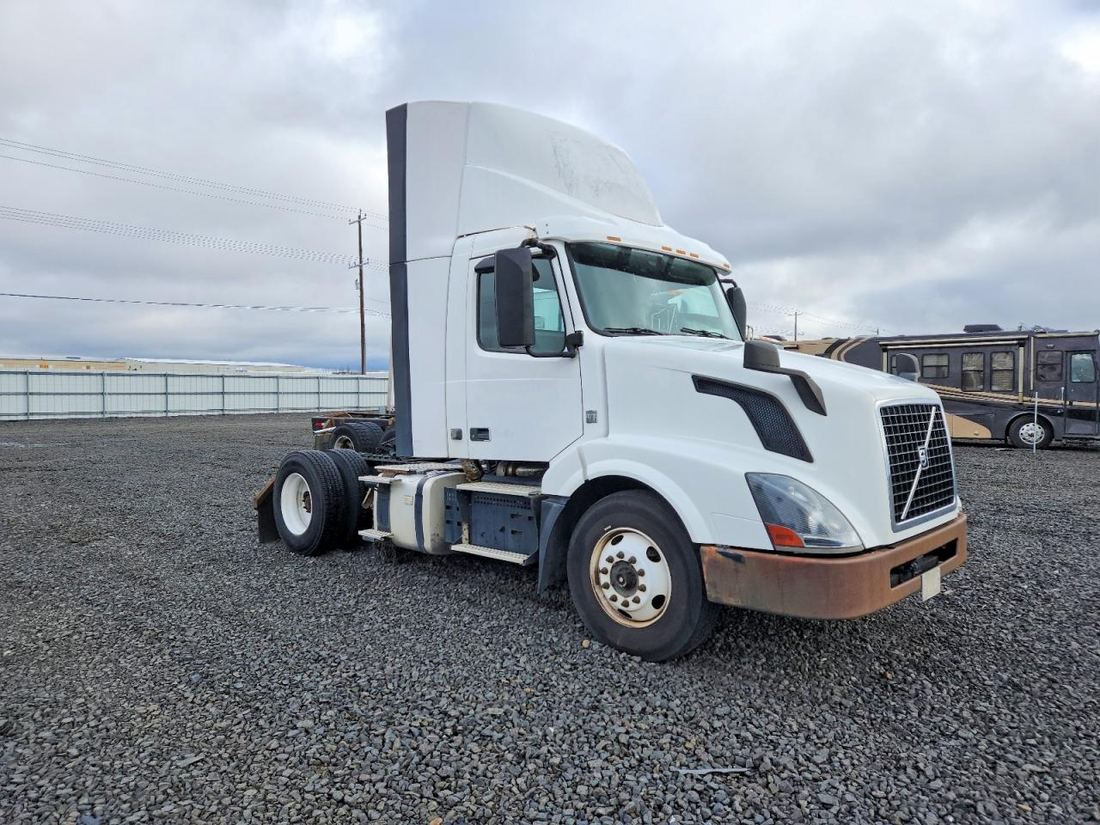 2018 VOLVO VN VNL