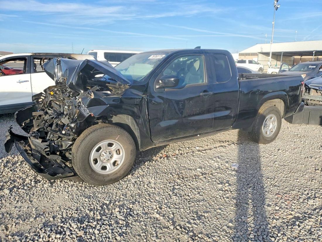 2025 NISSAN FRONTIER