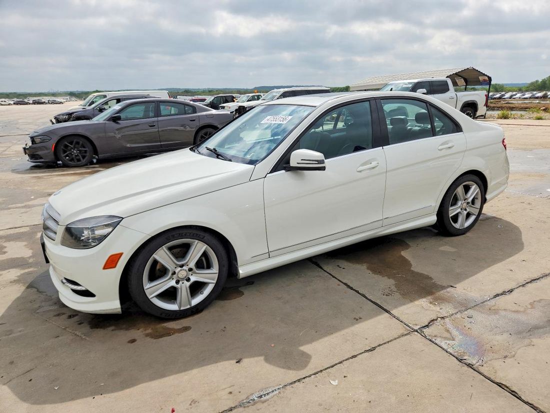 2011 MERCEDES-BENZ C