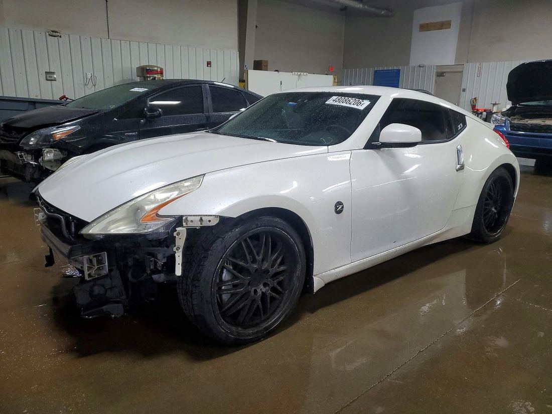 2009 NISSAN 370Z