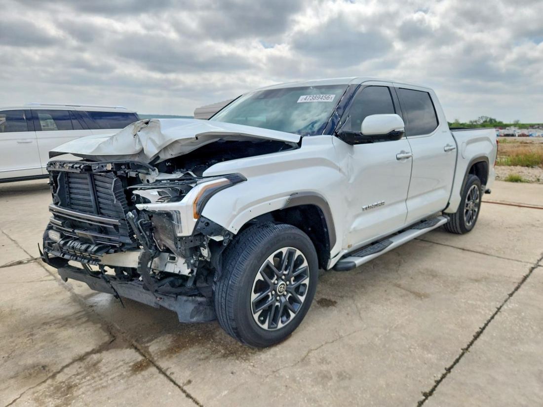 2023 TOYOTA TUNDRA