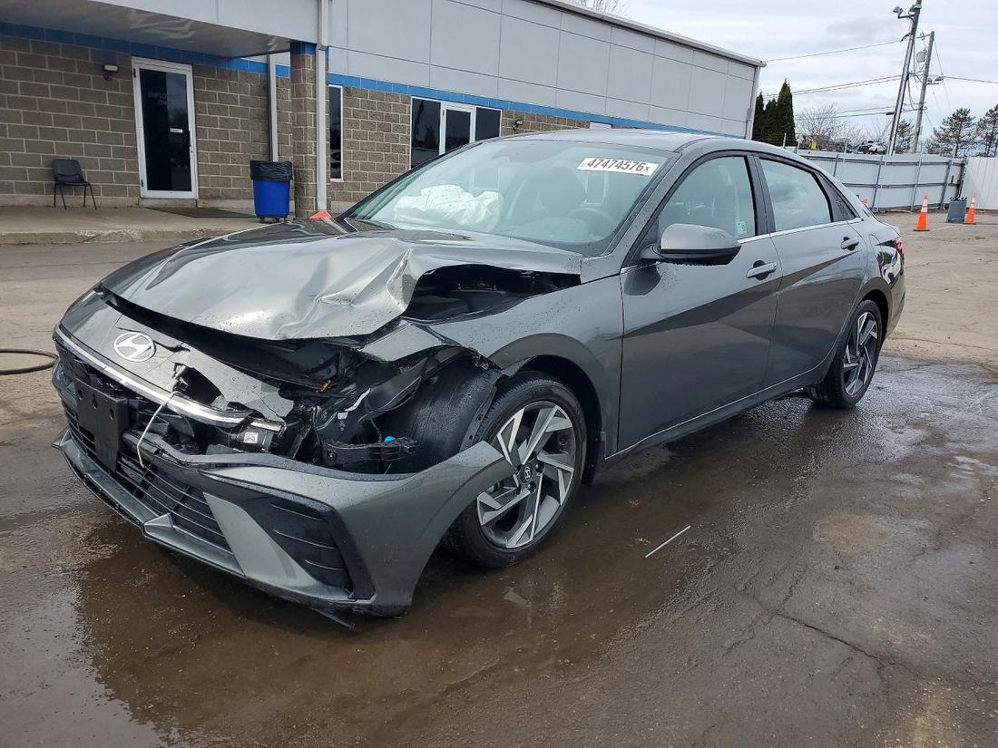 2024 HYUNDAI ELANTRA