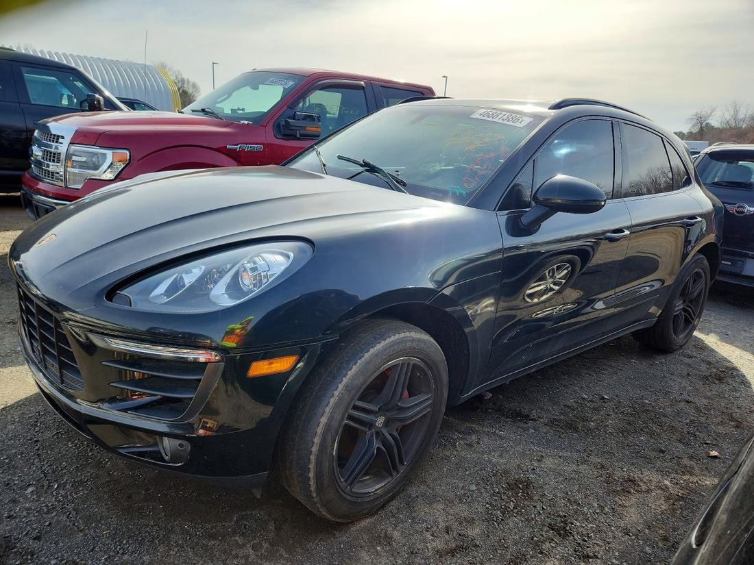 2015 PORSCHE MACAN