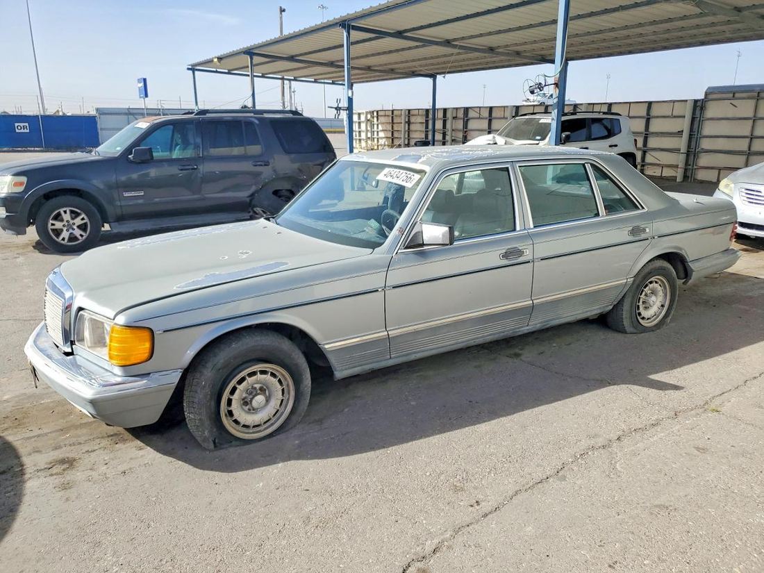 1983 MERCEDES BENZ 380