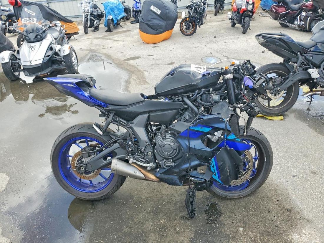 2024 YAMAHA YZFR7