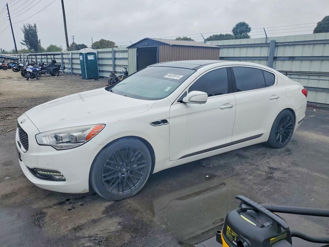 2015 KIA K900