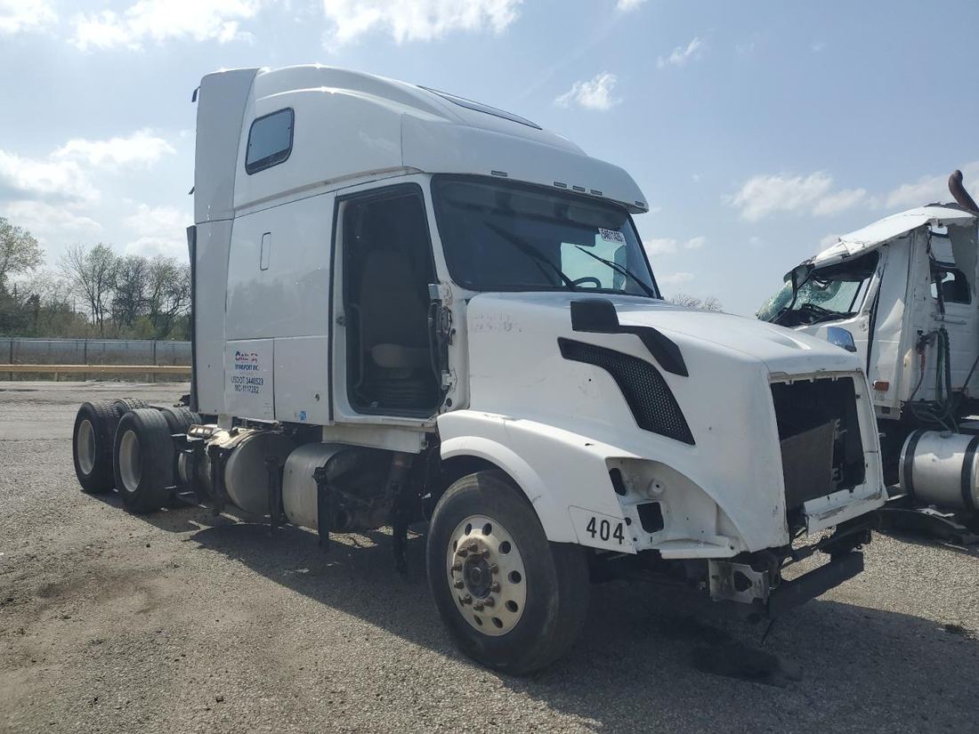 2014 VOLVO VN