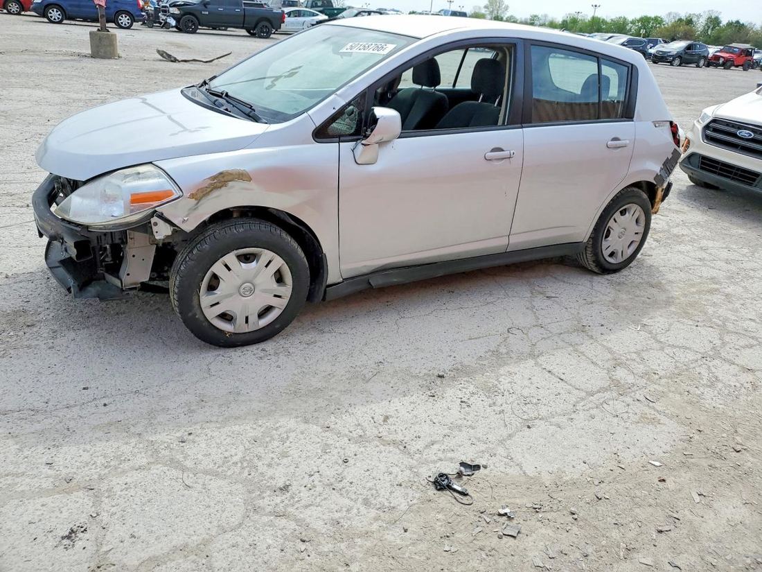 2011 NISSAN VERSA
