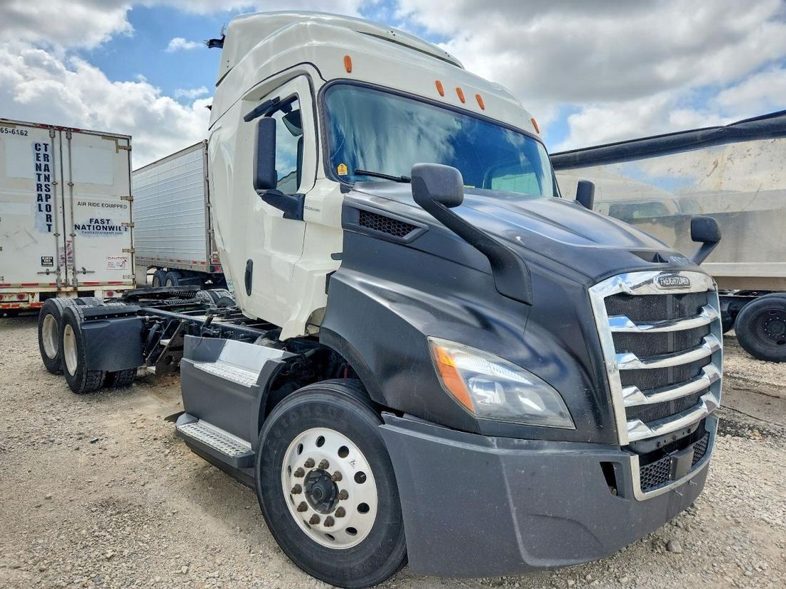 2019 FREIGHTLINER CASCADIA 116