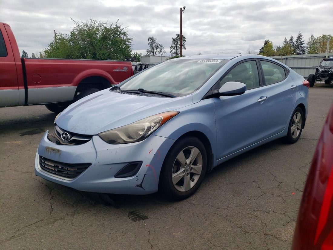 2013 HYUNDAI ELANTRA