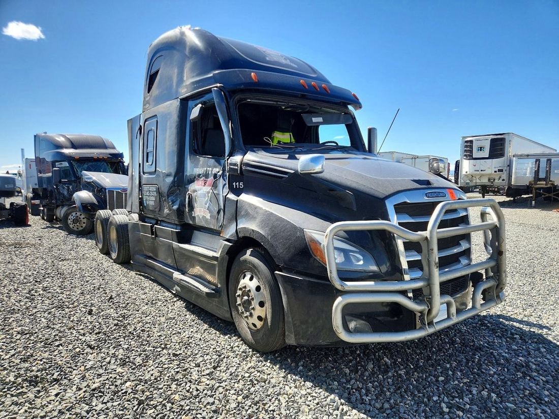 2024 FREIGHTLINER CASCADIA