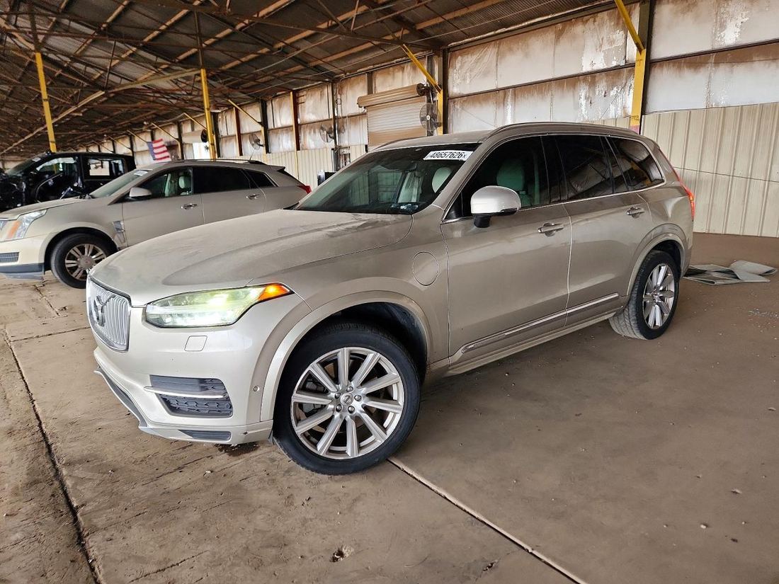 2016 VOLVO XC90