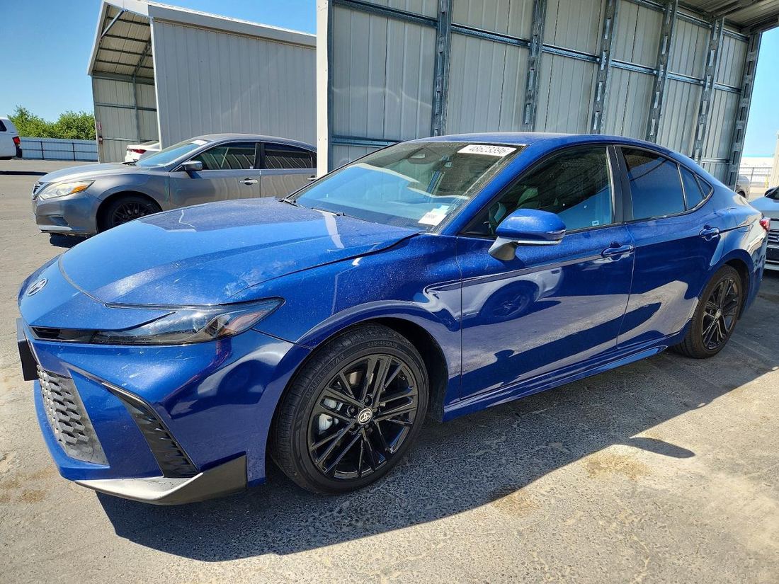 2025 TOYOTA CAMRY