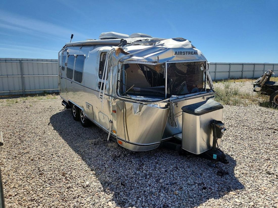 2015 AIRSTREAM INTERNATIO
