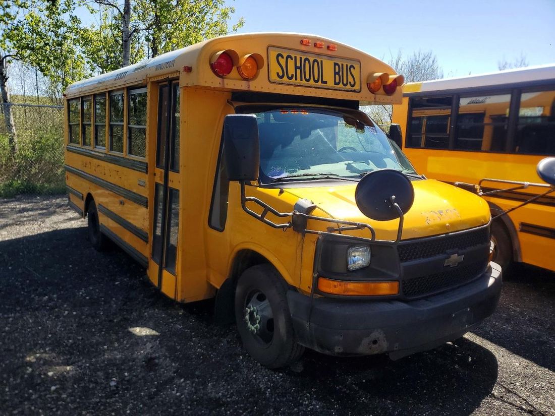 2013 THOMABUSES BUS