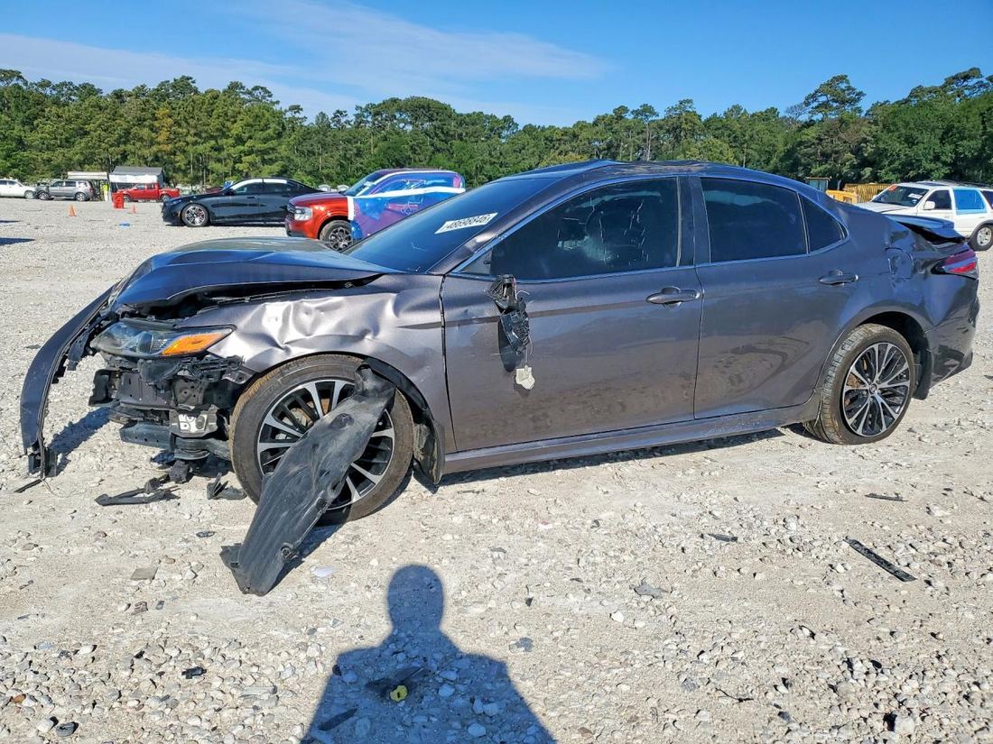 2018 TOYOTA CAMRY