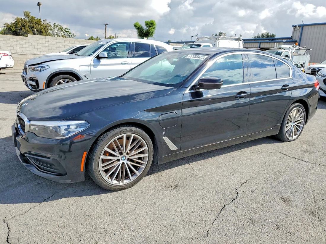 2019 BMW 530E