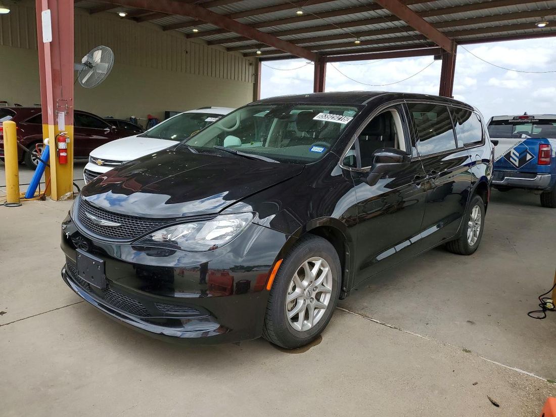 2023 CHRYSLER VOYAGER