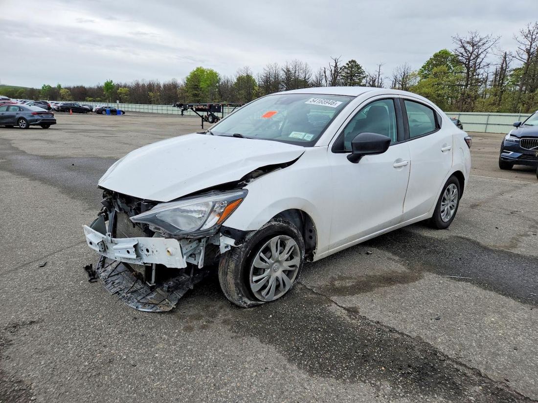 2019 TOYOTA YARIS