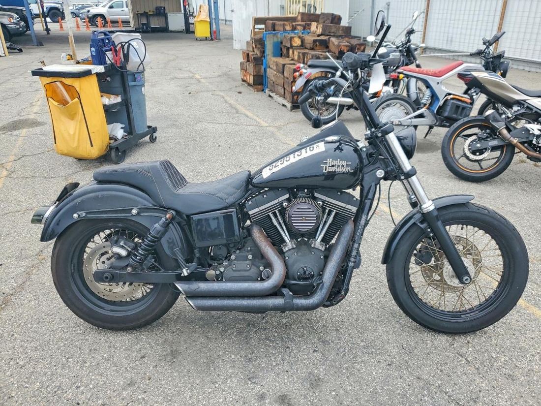 2013 HARLEY-DAVIDSON FXDB