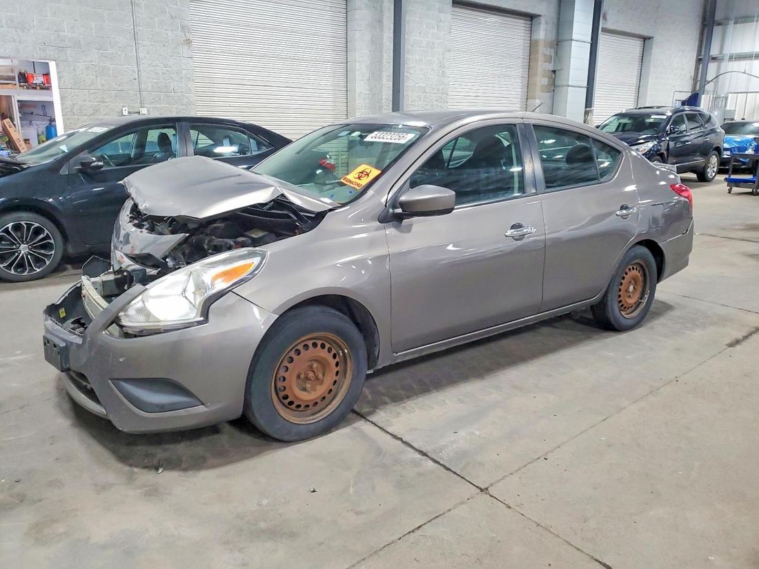 2016 NISSAN VERSA