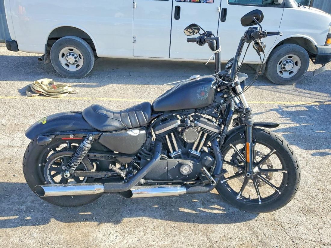 2022 HARLEY-DAVIDSON XL883