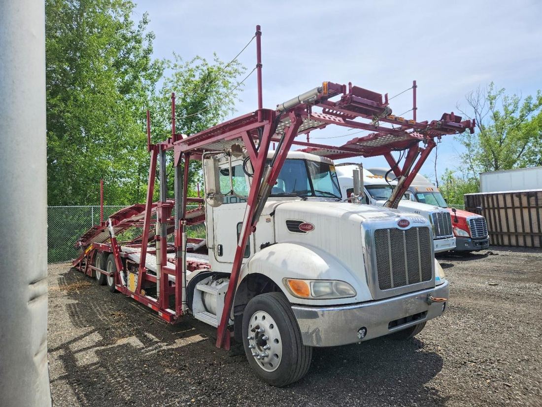 2012 PETERBILT 348