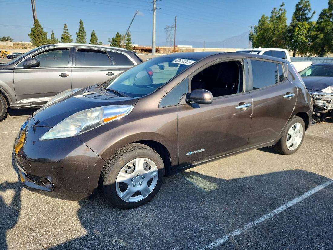 2017 NISSAN LEAF