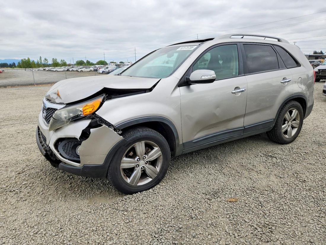 2013 KIA SORENTO