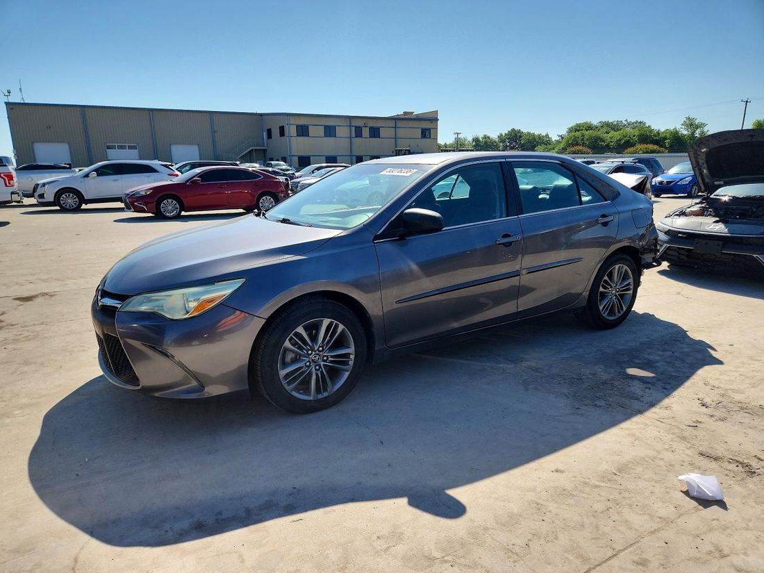 2017 TOYOTA CAMRY