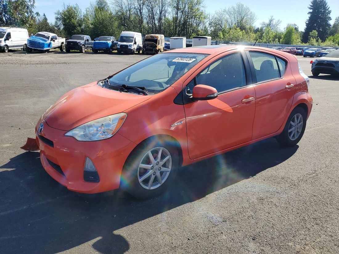 2013 TOYOTA PRIUS C