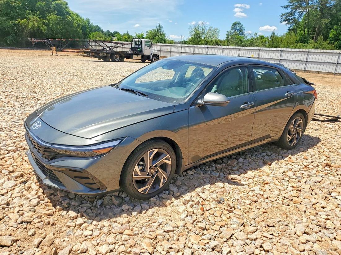2025 HYUNDAI ELANTRA