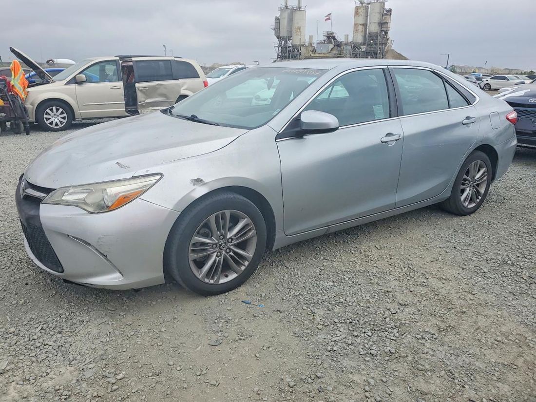 2016 TOYOTA CAMRY