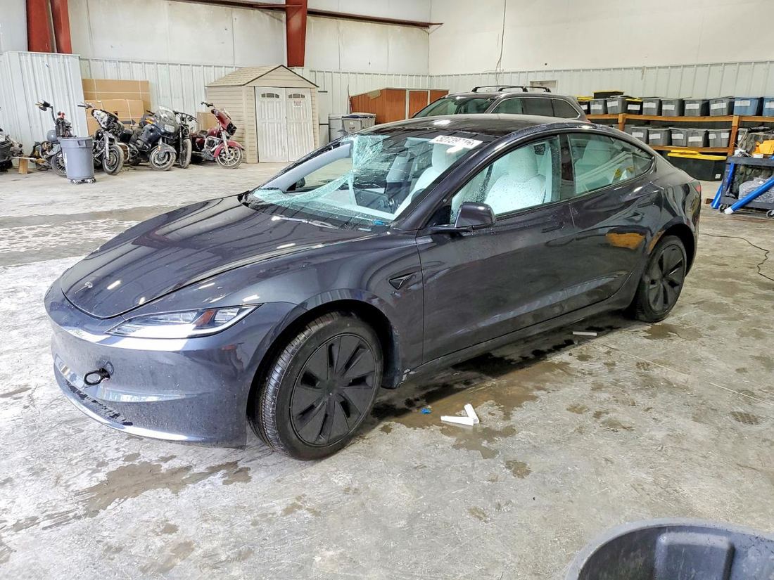 2024 TESLA MODEL 3