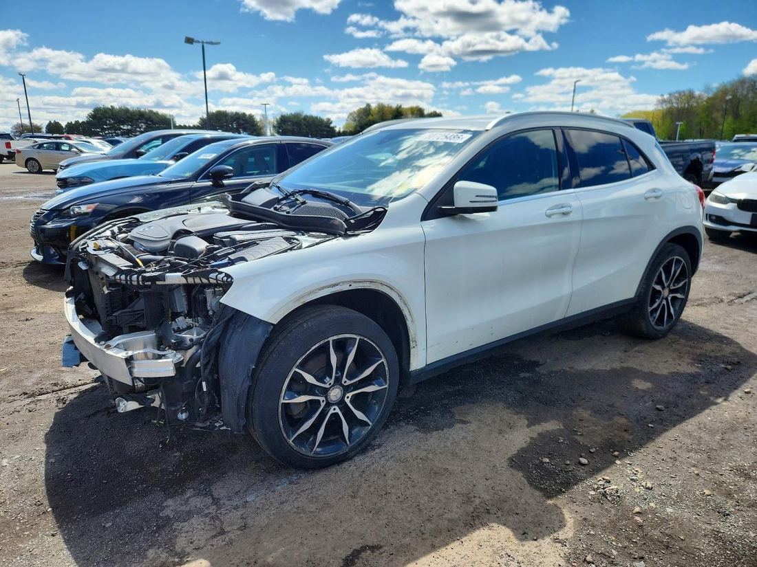 2016 MERCEDES-BENZ GLA