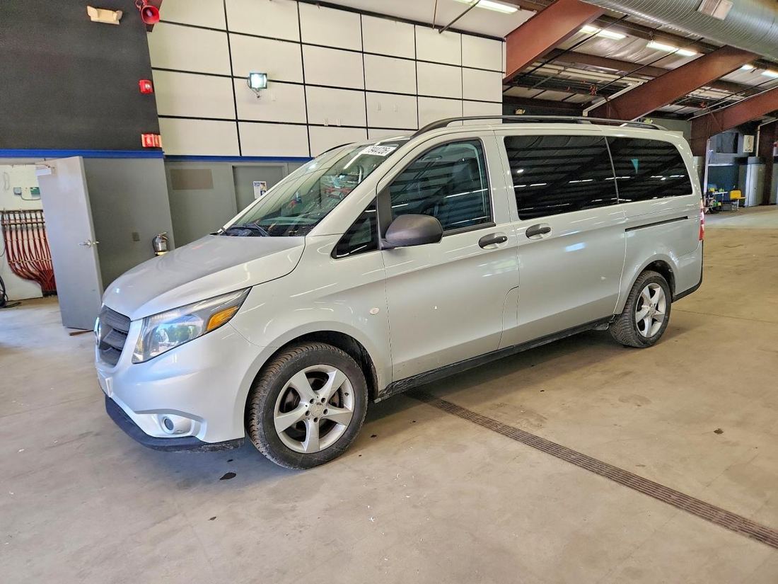 2016 MERCEDES-BENZ METRIS
