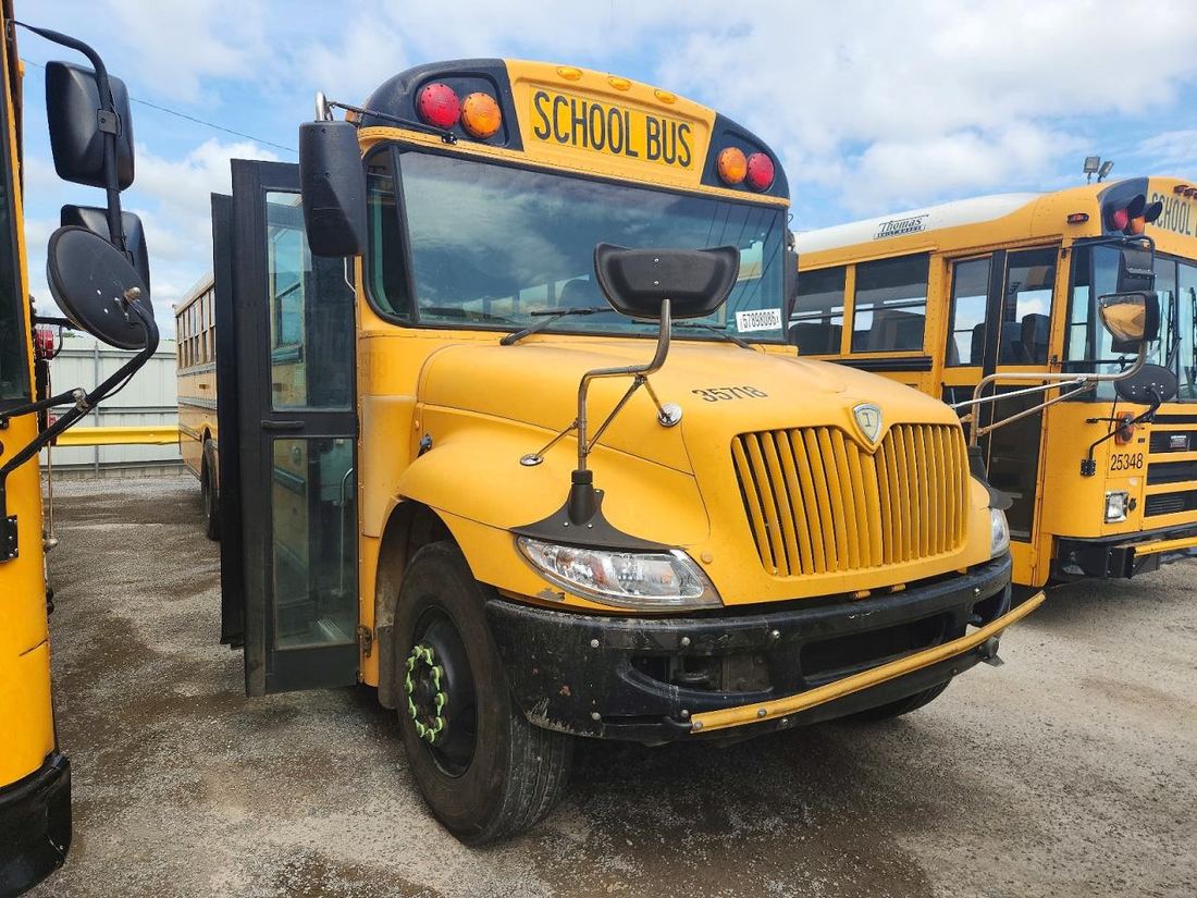 2013 IC CORPORATION CE SERIES SCHOOL