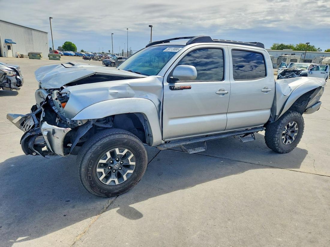 2013 TOYOTA TACOMA