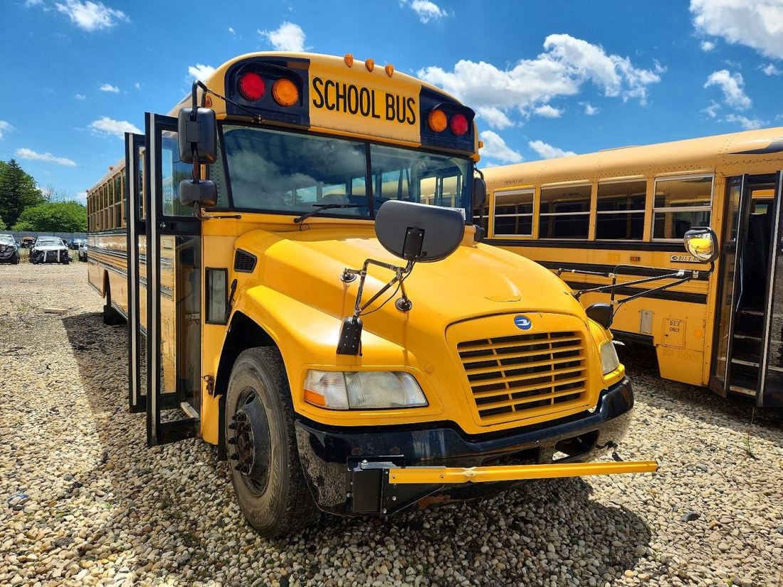 2012 BLUB SCHOOL BUS