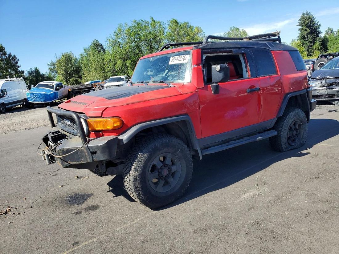 2012 TOYOTA FJ CRUISER