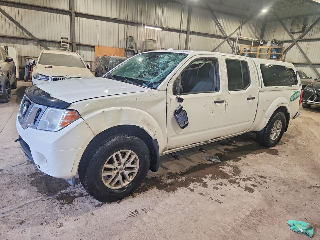 2015 NISSAN FRONTIER