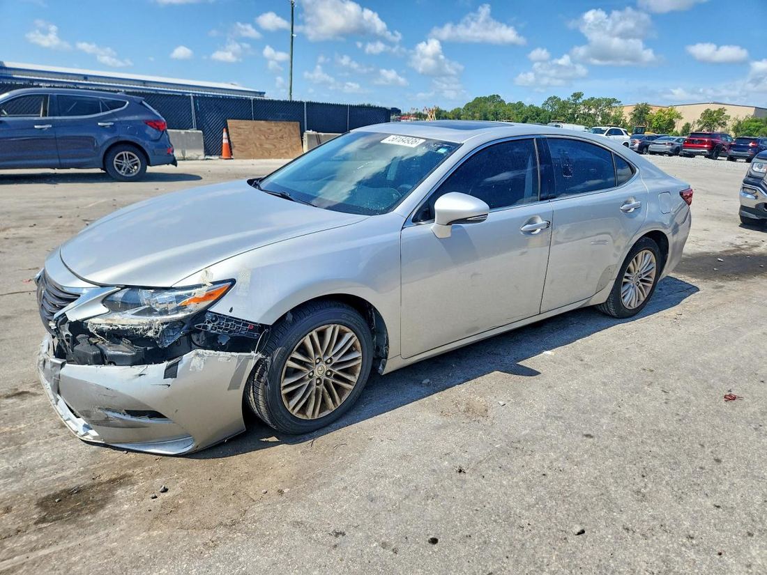 2017 LEXUS ES